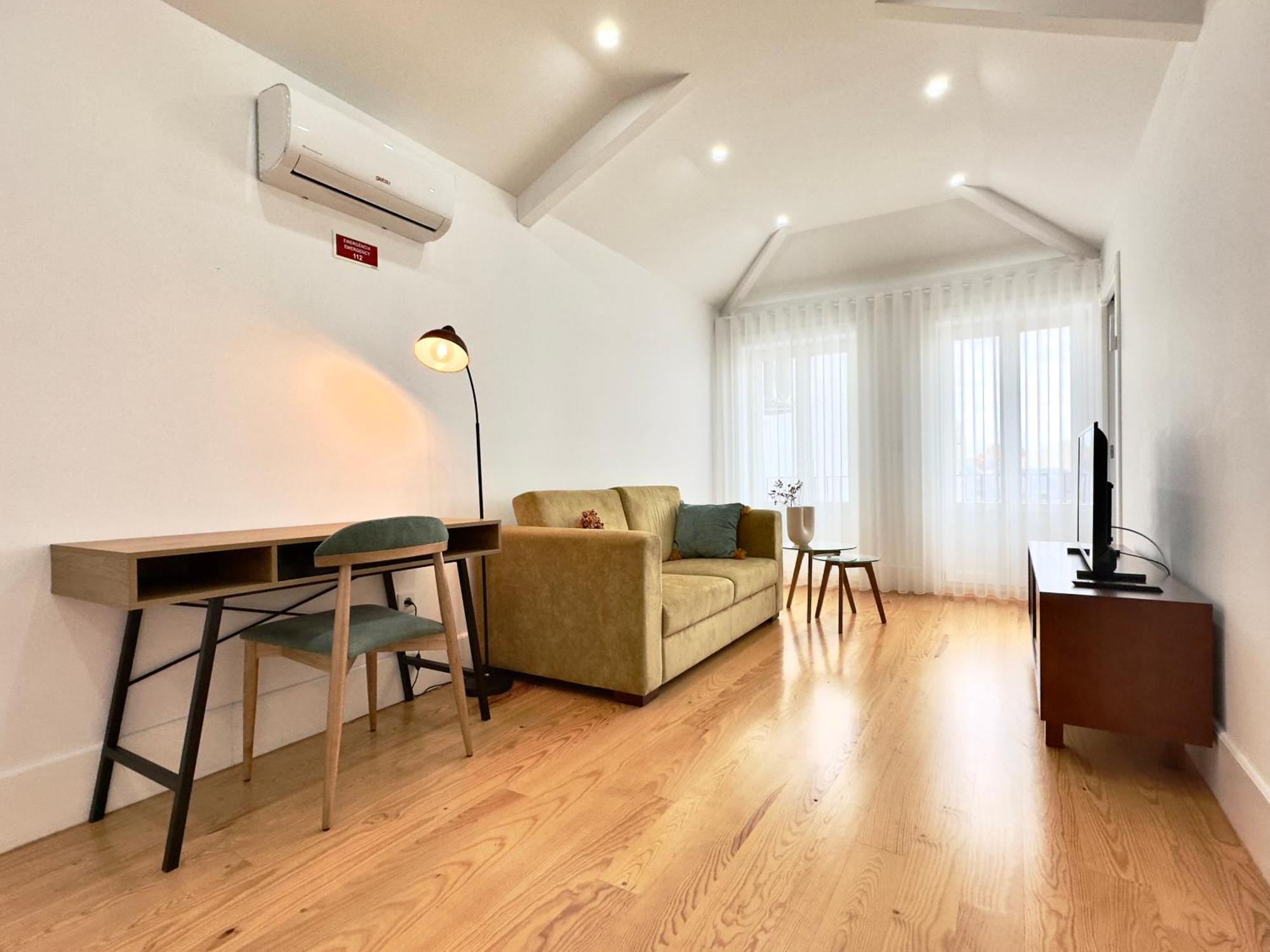 Vibrant Host Solutions-bonfim * Porto