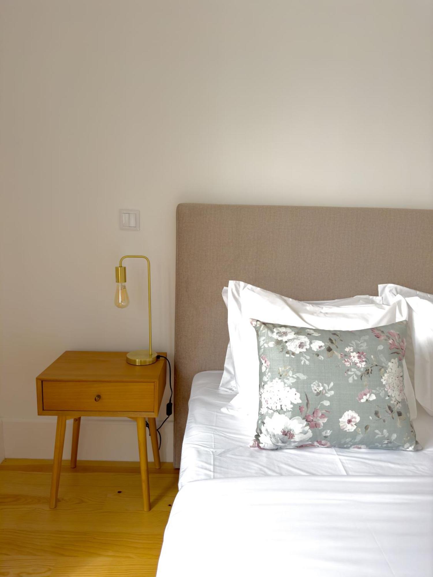 Vibrant Host Solutions-bonfim * Porto