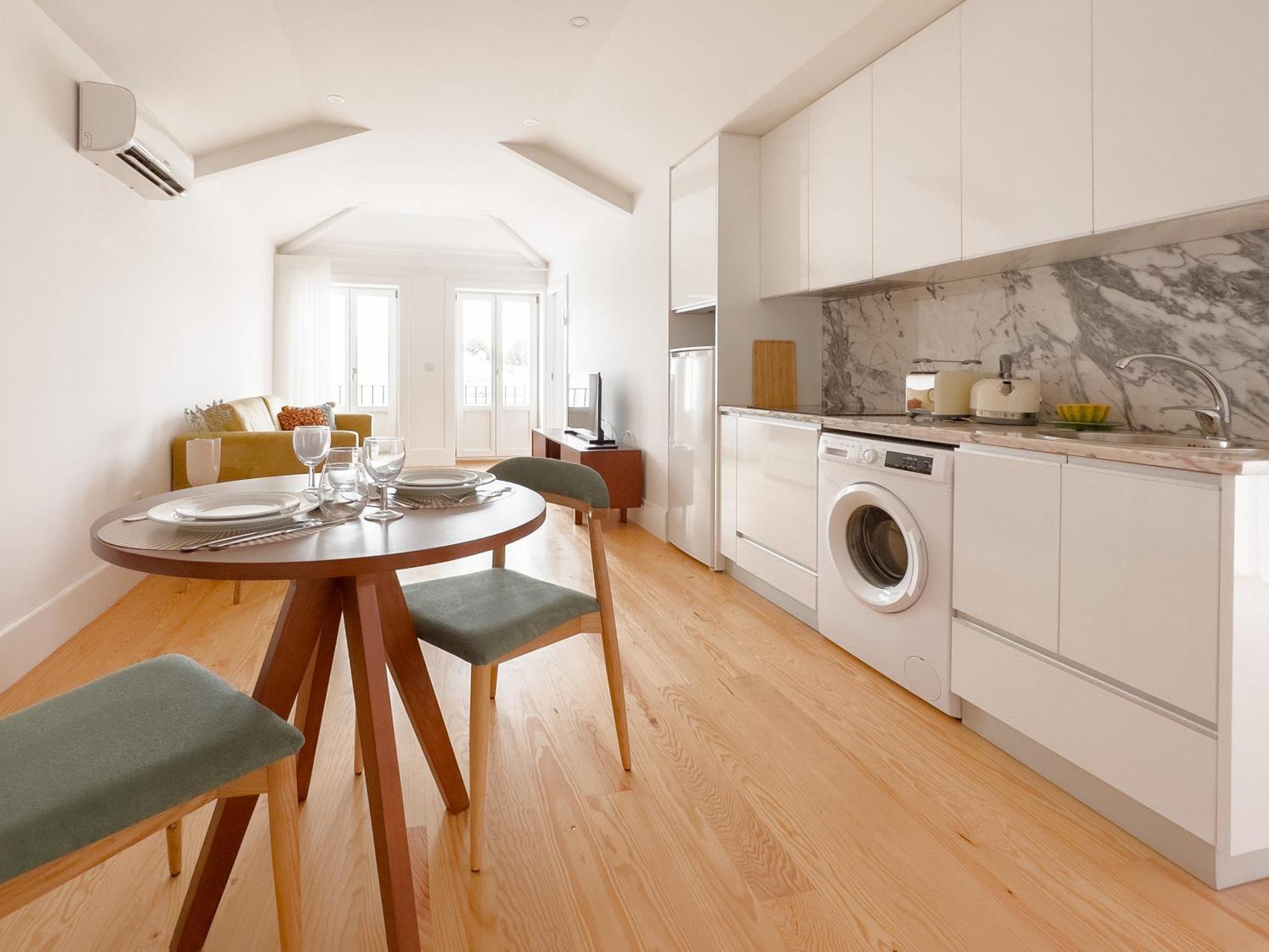 Vibrant Host Solutions-bonfim * Porto